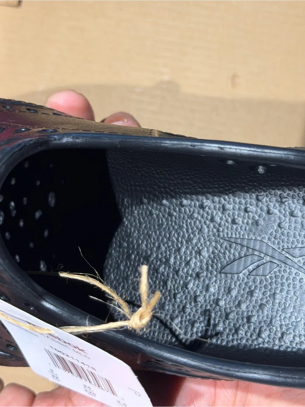 Reebok men slip
